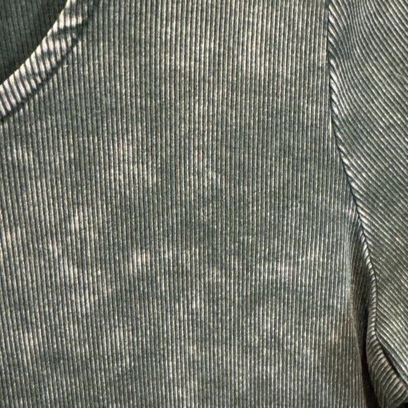 NWT Torrid 2xl Green Long-Sleeve T-Shirt with Crochet Detail Boho Ribbed Knit - Picture 5 of 7